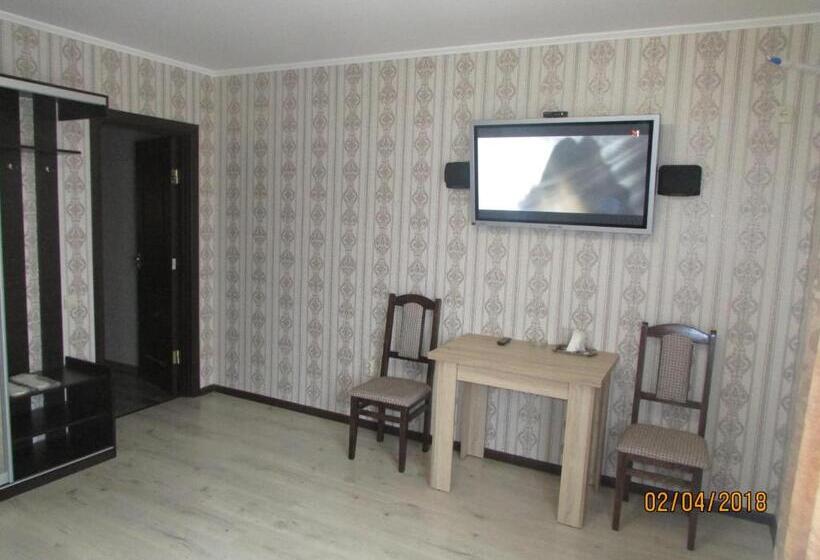 اتاق سوپریور, Salus