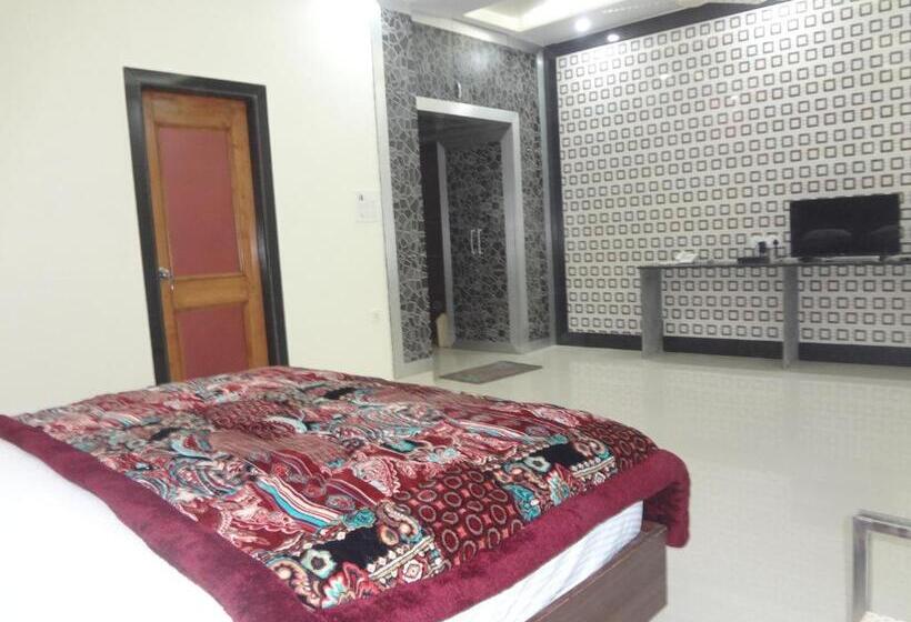 اتاق لوکس, Royal Country Club