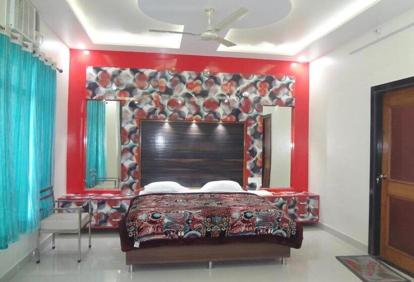 اتاق لوکس, Royal Country Club