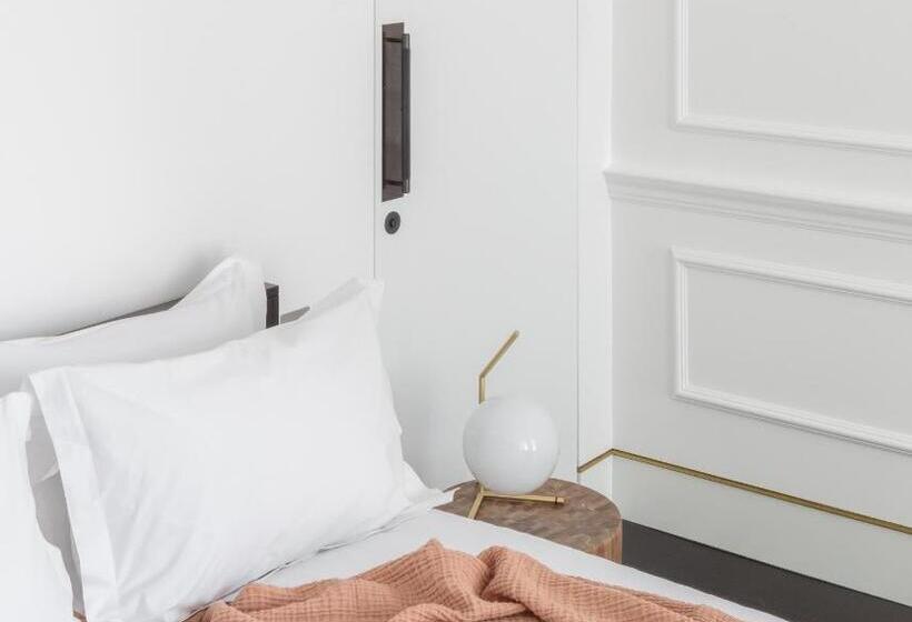 스탠다드 스튜디오, The Moorgate By Cove