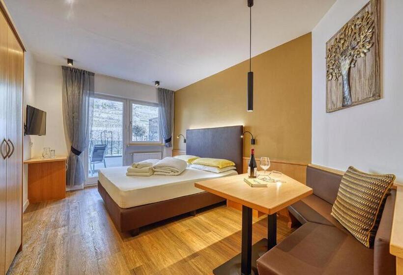 수피리어 룸, Das Mitterplarser