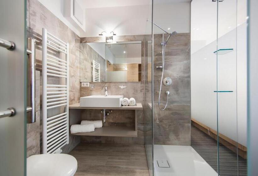 수피리어 룸, Das Mitterplarser