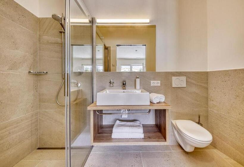 디럭스 룸, Das Mitterplarser