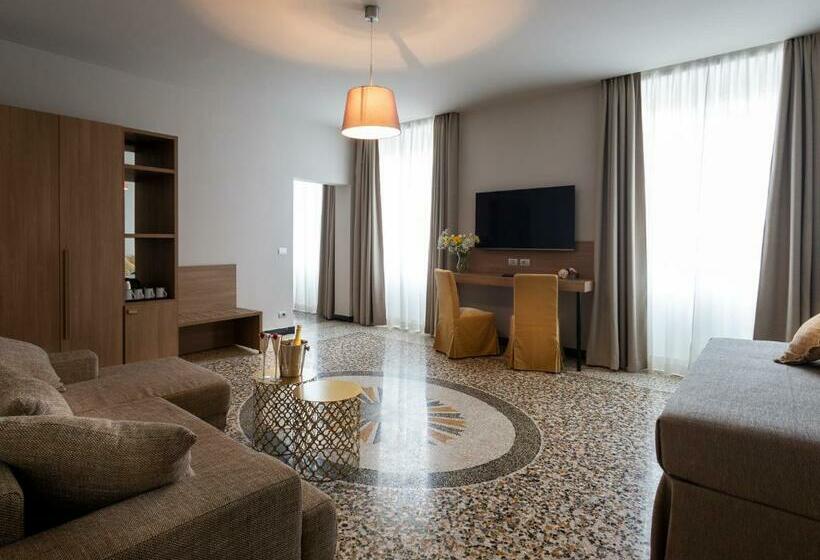 Lakosztály, Hnn Luxury Suites