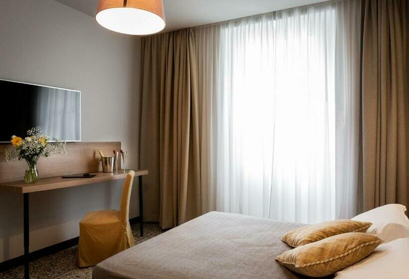 Lakosztály, Hnn Luxury Suites