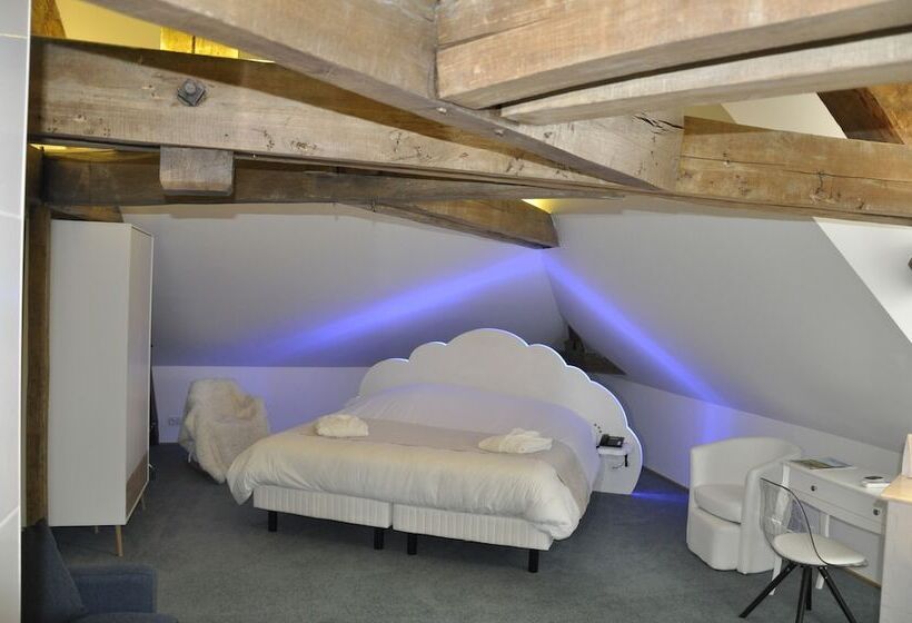 סוויטה דלוקס, Les Tonnelles