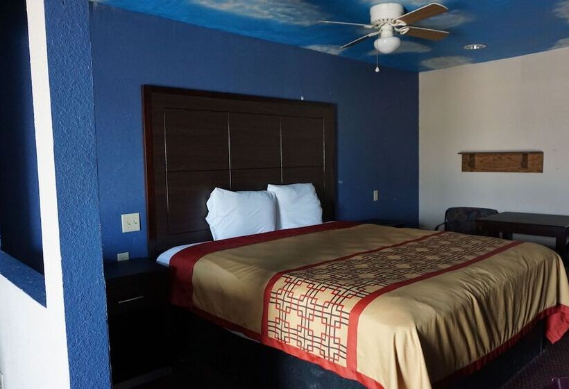 Люкс, Star Light Inn