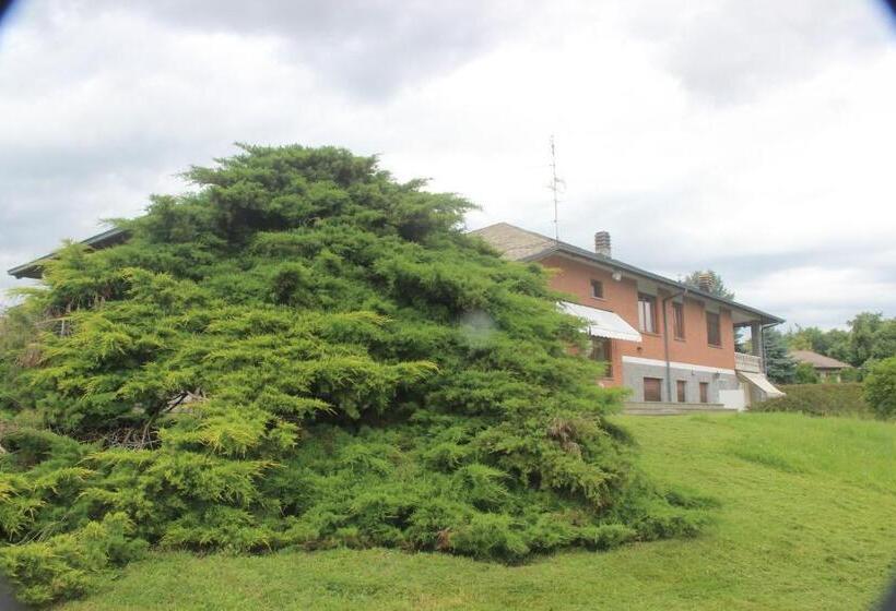 اتاق استاندارد با چشمانداز باغ, Lavillaparking