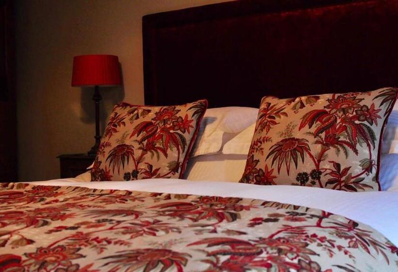 חדר דלוקס, Hurstwood Hall