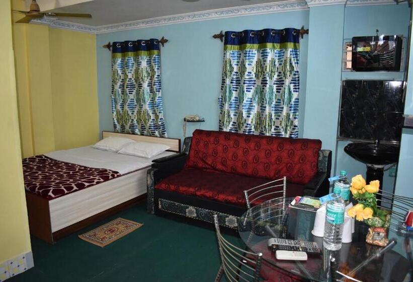 デラックスファミリールーム, Airways