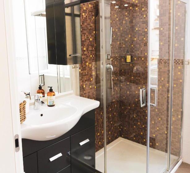 غرفة قياسية, I Sapori Del Levante