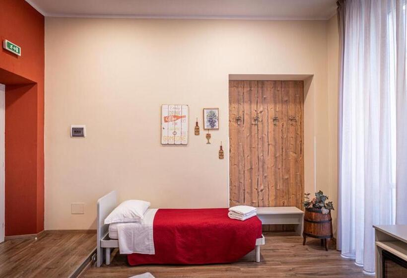 غرفة قياسية رباعية, I Sapori Del Levante