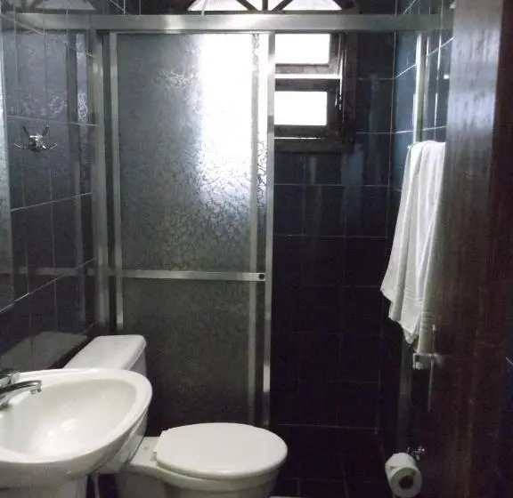 کلبه ییلاقی, Pousada Dos Pinheiros