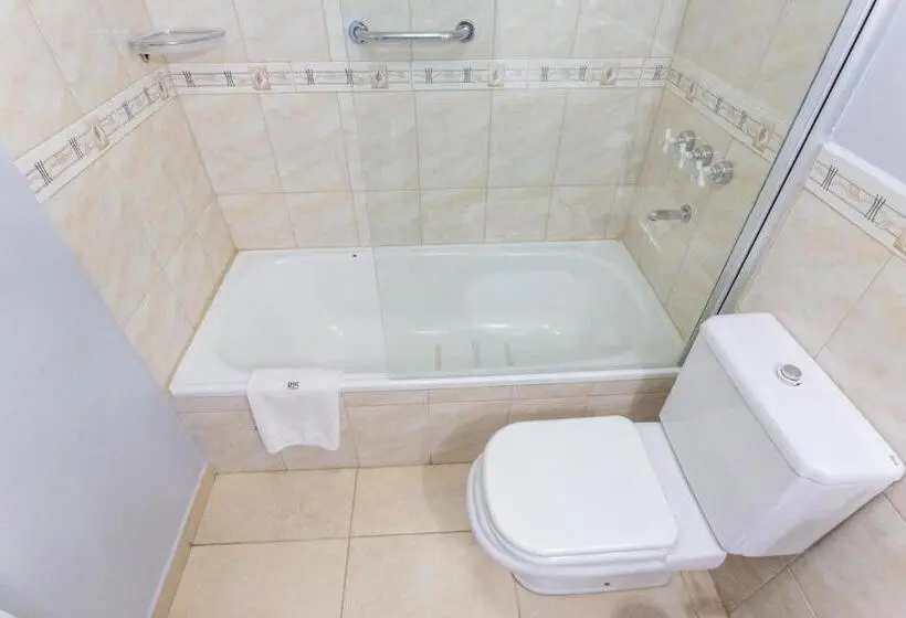 اتاق استاندارد سه تخته با چشم‌انداز, Apart Hotel Rivadavia 815
