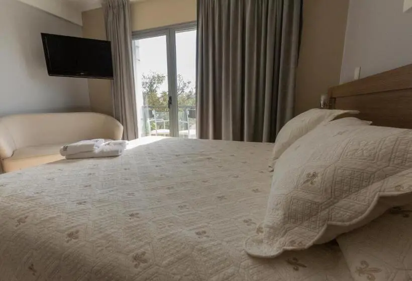 اتاق استاندارد سه تخته با چشم‌انداز, Apart Hotel Rivadavia 815