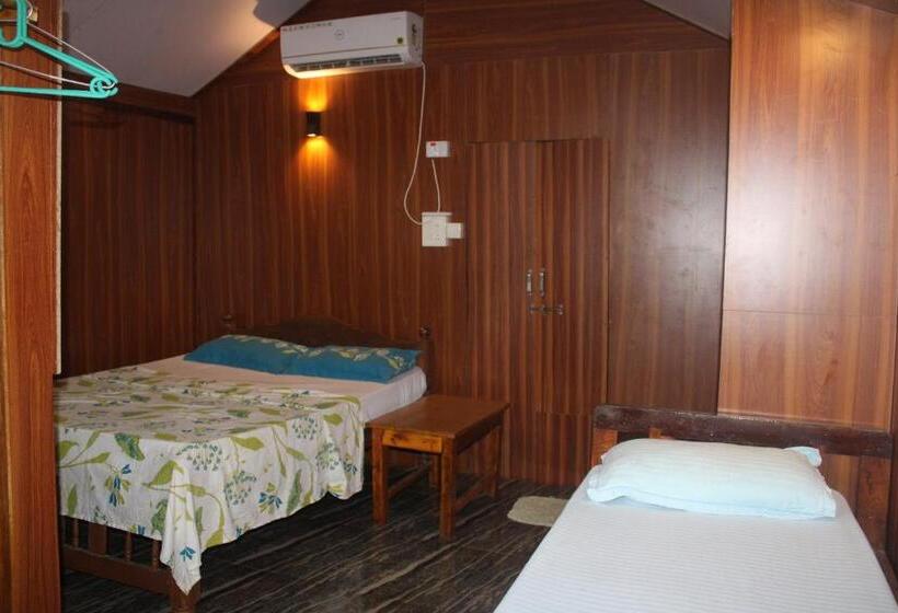 חדר דלוקס עם מרפסת נוף לים, Monsoon