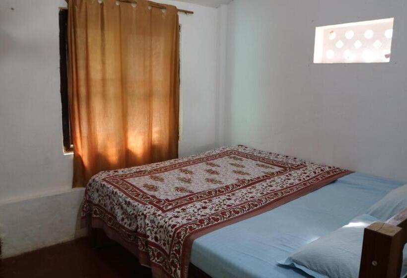 חדר סטנדרט נוף לגינה, Monsoon