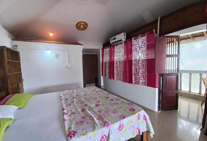 חדר דלוקס צדדי נוף לים, Monsoon