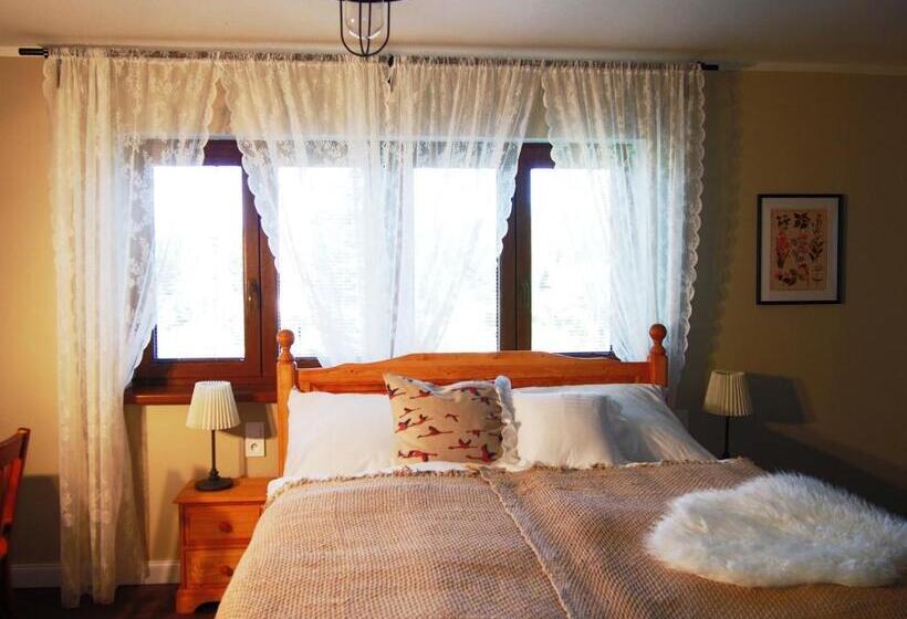 חדר משפחתי, Penzion V Peřině