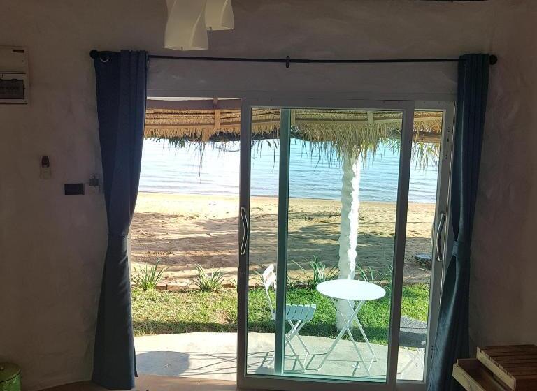 بنجلو قياسى, Sunrise Beach Resort