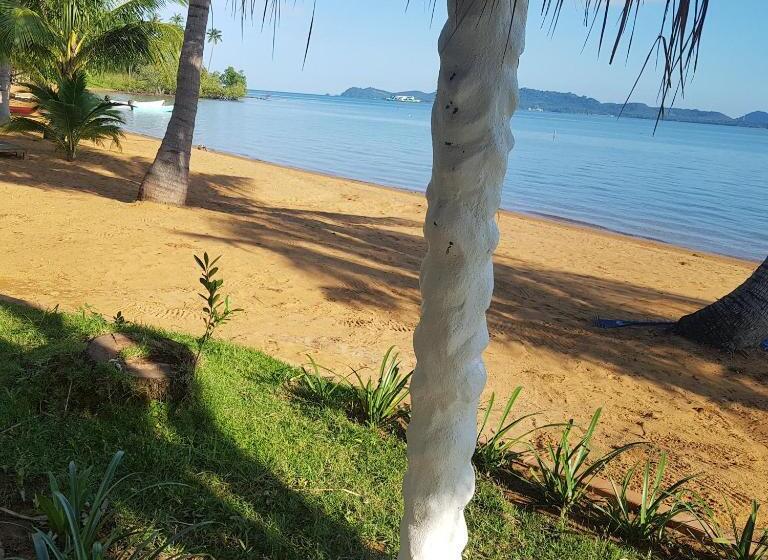 بنجلو قياسى, Sunrise Beach Resort