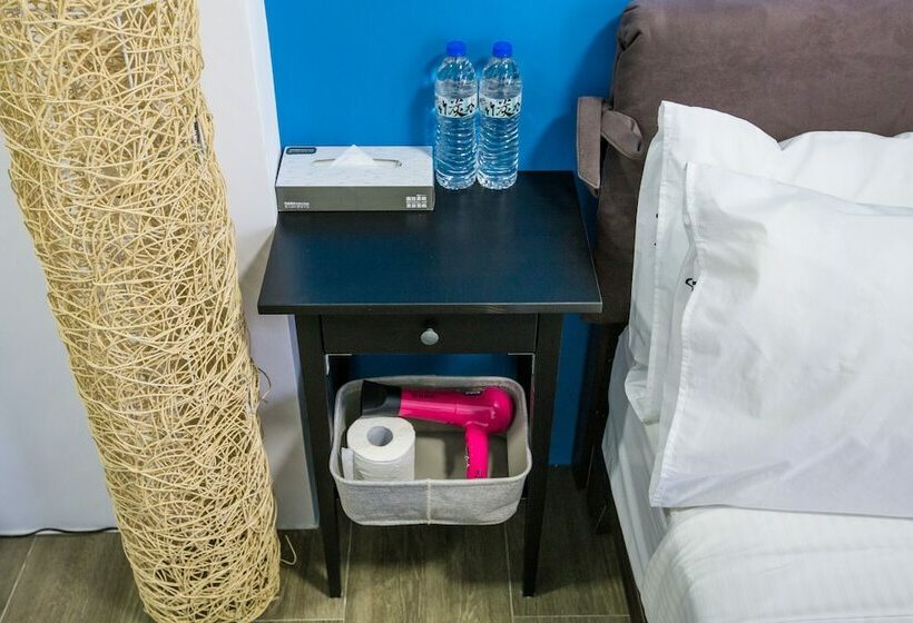 اتاق استاندارد, Central Woods