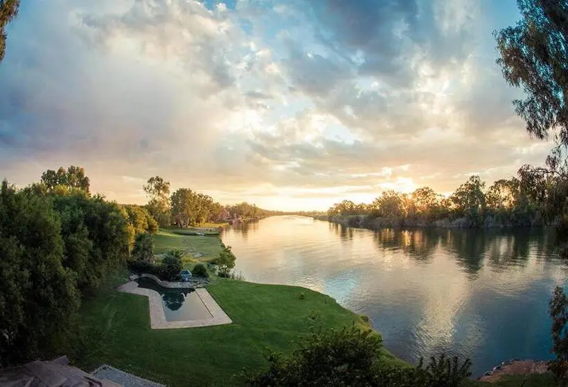 デラックスルーム, Broadwater River Estate