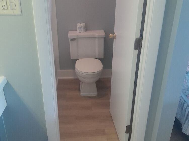 חדר משפחתי, High Tide Inn On The Ocean, Motel And Cottages