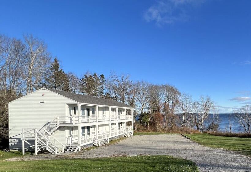 חדר משפחתי, High Tide Inn On The Ocean, Motel And Cottages