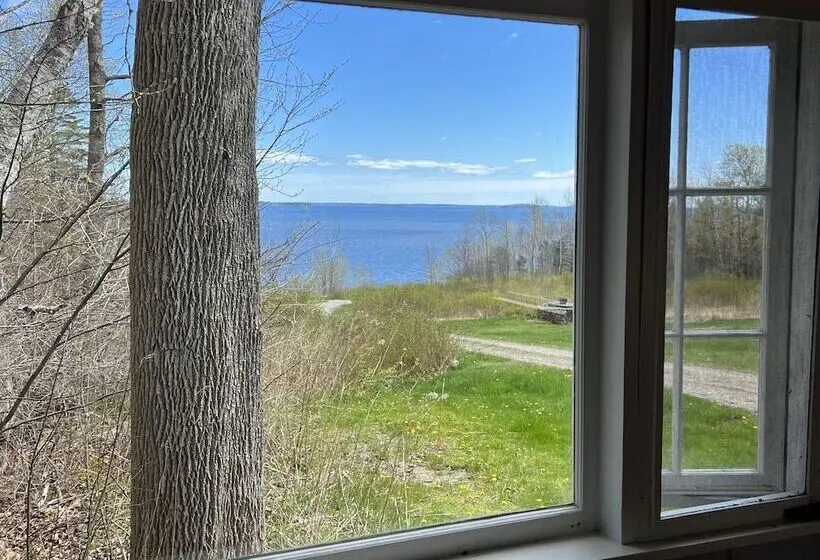 Talo 1 Makuuhuone, High Tide Inn On The Ocean, Motel And Cottages