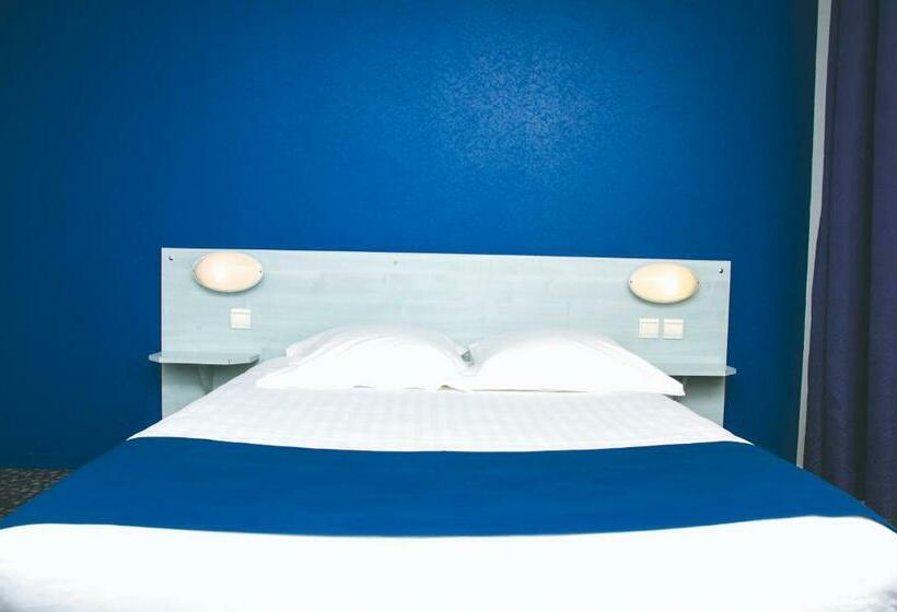 غرفة قياسية فردية, Le Cesar