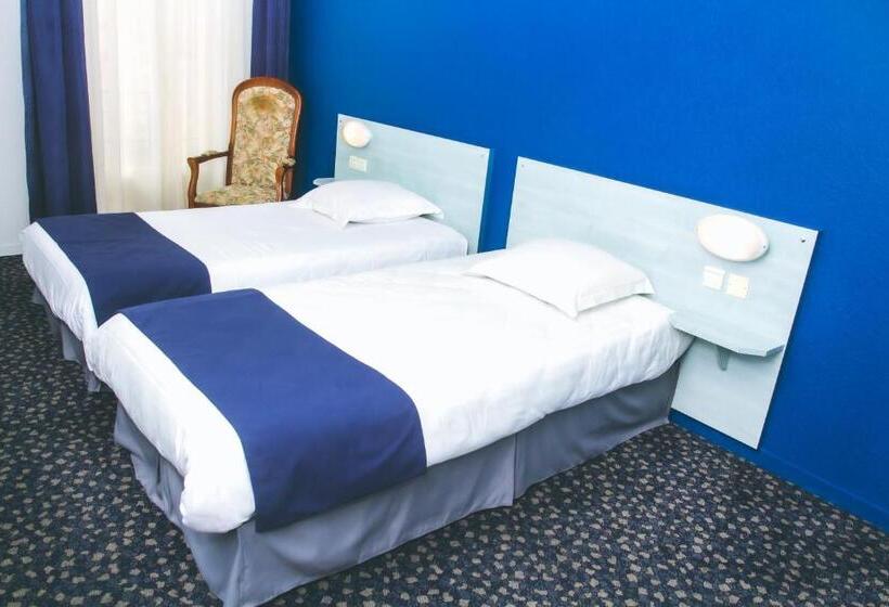 غرفة قياسية, Le Cesar