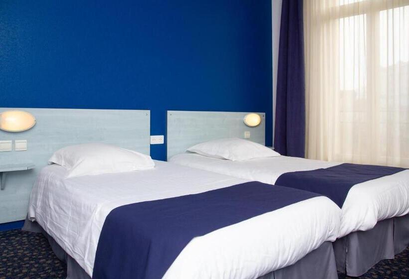 غرفة قياسية, Le Cesar