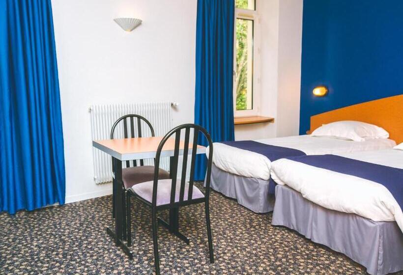 غرفة عائلية, Le Cesar