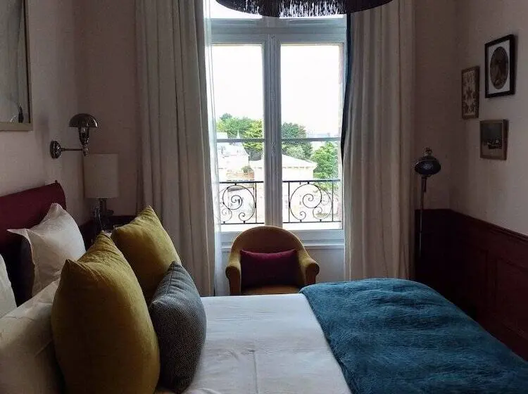Classic-huone, Le Nessay