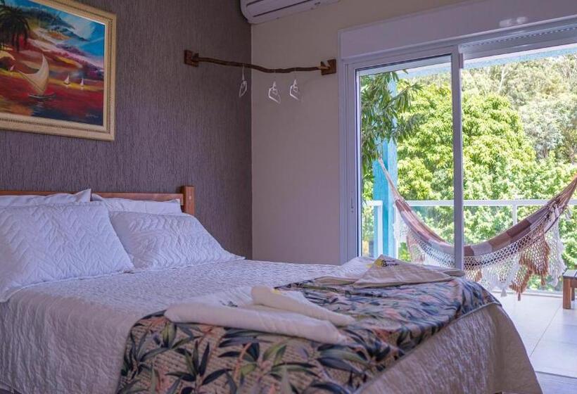 سوئیت با بالکن, Residencial águas De Bare