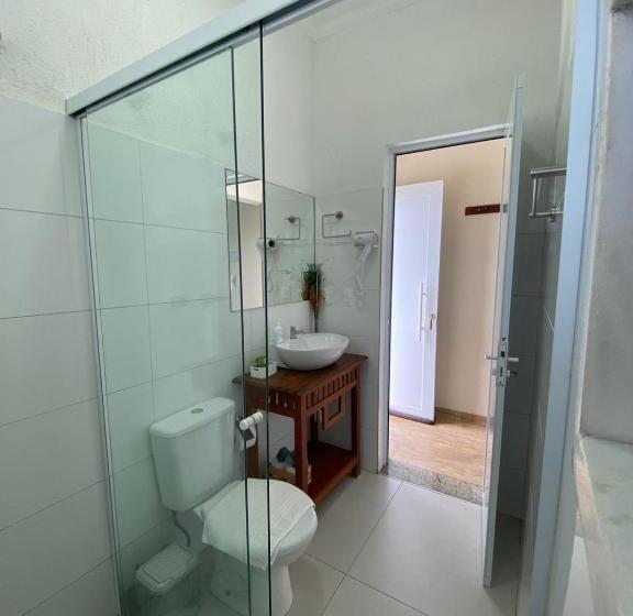 سوئیت با بالکن, Residencial águas De Bare