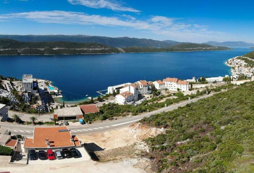 آپارتمان 1 خوابه با چشم‌انداز دریا, Villa Suzana