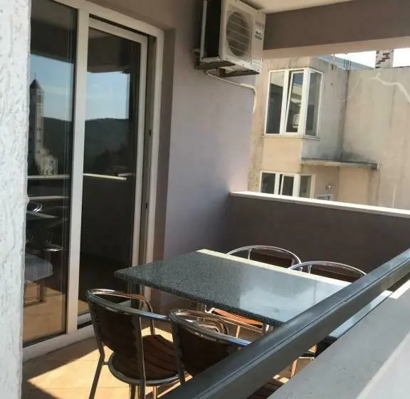 آپارتمان 1 خوابه با چشم‌انداز دریا, Villa Suzana