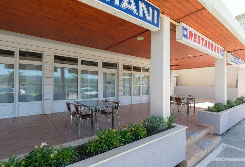 آپارتمان 1 خوابه با چشم‌انداز دریا, Villa Suzana