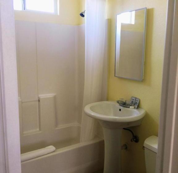 デラックスルーム, Europa Inn & Suites