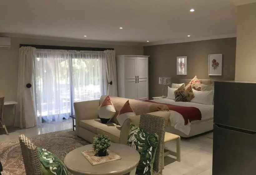 اتاق لوکس با چشمانداز باغ, Meraki Country Manor