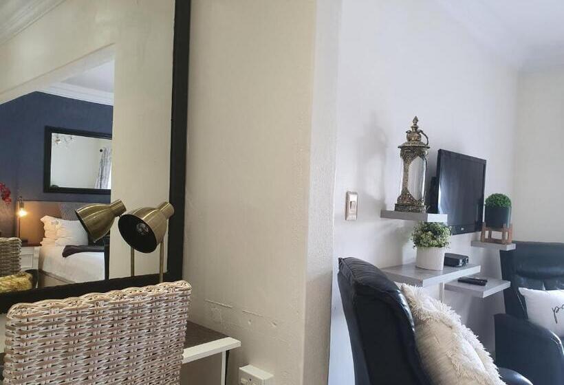 غرفة قياسية, Meraki Country Manor