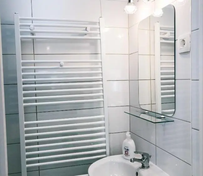 اتاق استاندارد, Lina Rooms Hostel