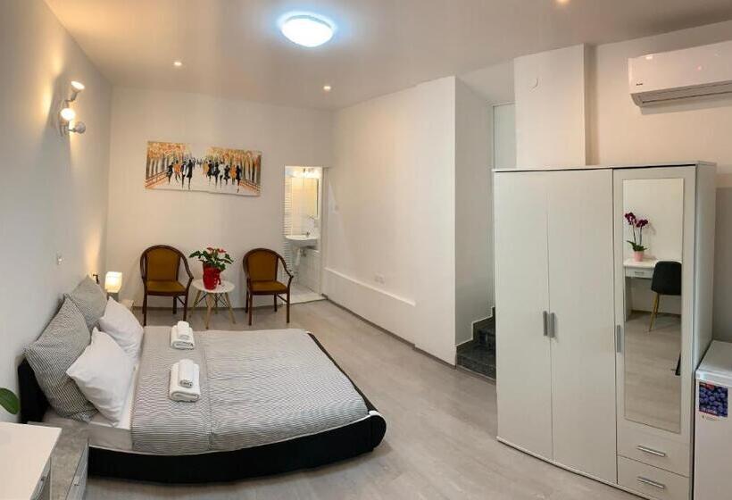 اتاق استاندارد, Lina Rooms Hostel