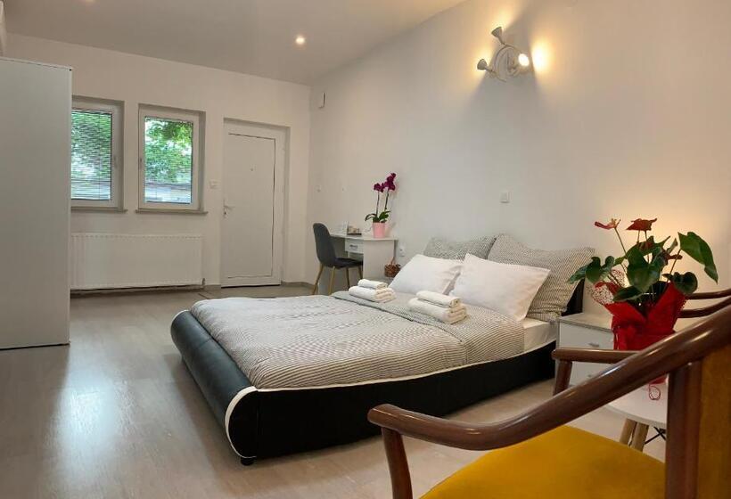 اتاق استاندارد, Lina Rooms Hostel