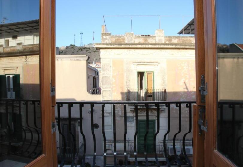 주니어 스위트, Luxury Room Vittorio Emanuele Ii