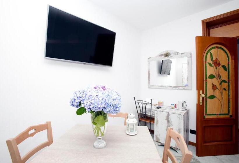 Полулюкс, Luxury Room Vittorio Emanuele Ii