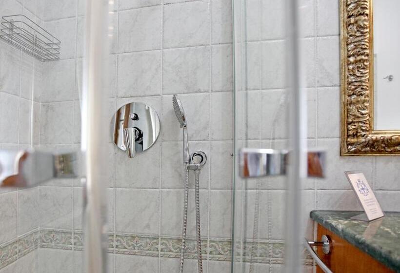 Номер Стандарт, Luxury Room Vittorio Emanuele Ii