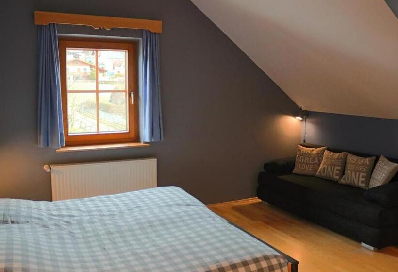 חדר סטנדרט לארבעה, Pension Kärnten